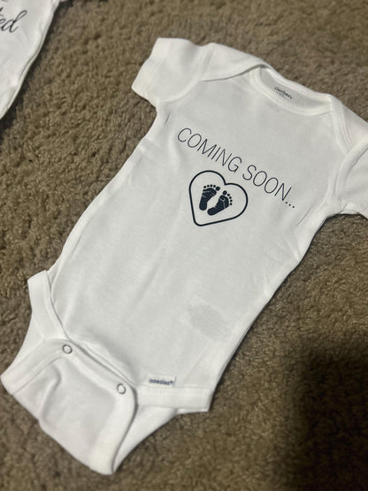 Custom Baby Announcement Onesie: Personalized Bodysuit